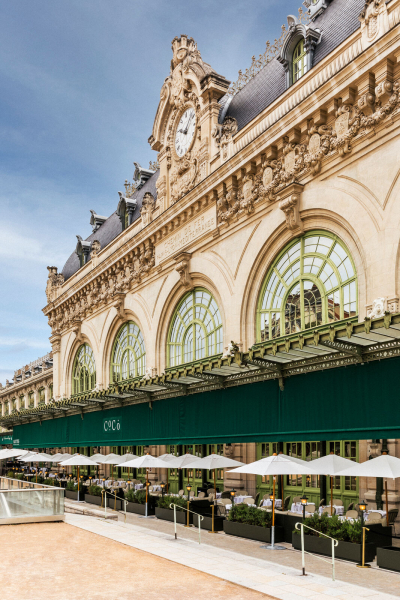 Façade et terrasse du restaurant CocoLyon © Romain Ricard
