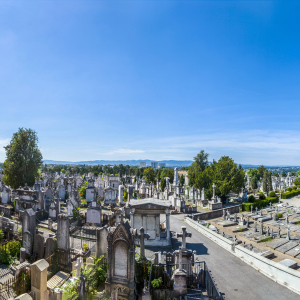 Cimetière de Loyasse © 480646954 - Shutterstock.com