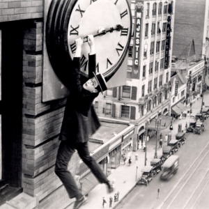 Harold Lloyd - Monte là-dessus de Fred C. Newmeyer et Sam Taylor (1923, 1h10)