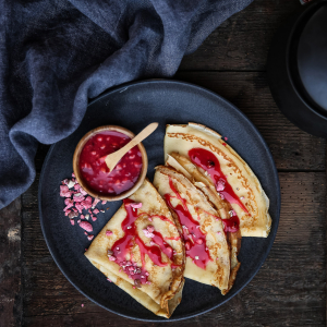 Crèpes à la crème de praline © Stéphanie Iguna / Food Factory