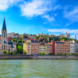 Les quais de Saône et le Vieux Lyon © Martin M303/Shutterstock.com
