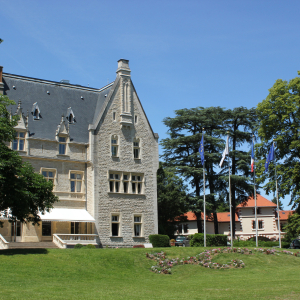 Chateau et parc du Vivier à Ecully